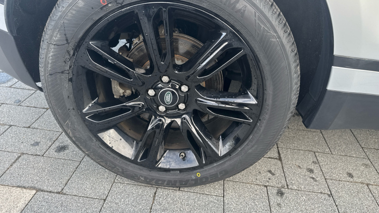 Land Rover Range Rover Velar 2.0 D200 SE 5dr Auto Diesel Estate